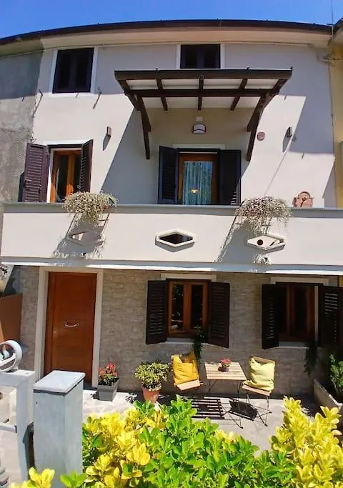 Holiday home Casa Panoramica Sulle Colline Di Viareggio Villa Montigiano